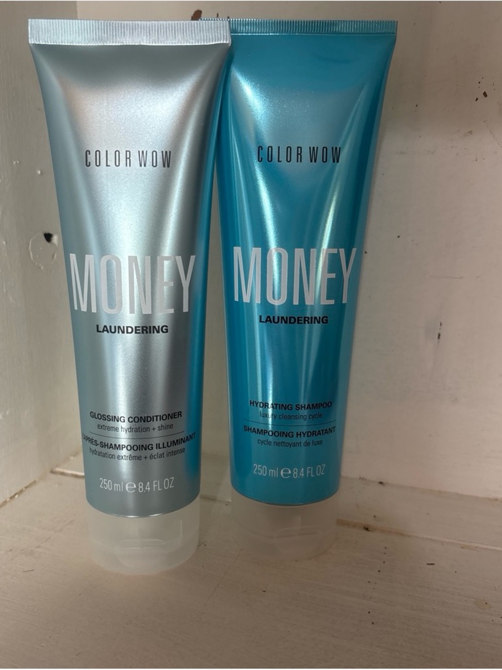 Money Laundering Hydrating Shampoo & Glossing Conditioner -
